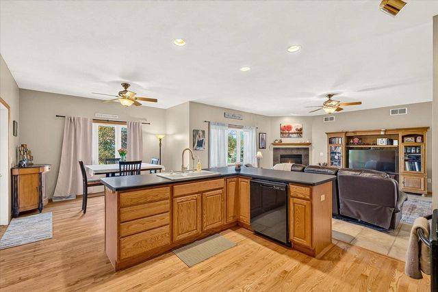 875 Merri-Hill Drive, Oregon, WI 53575