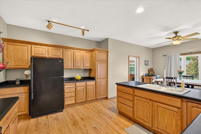 875 Merri-Hill Drive, Oregon, WI 53575