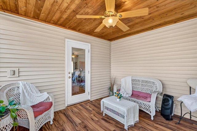 875 Merri-Hill Drive, Oregon, WI 53575