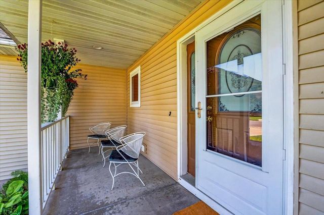 875 Merri-Hill Drive, Oregon, WI 53575
