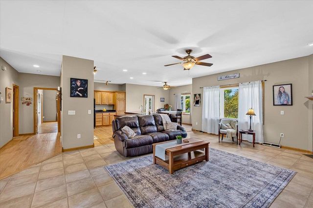 875 Merri-Hill Drive, Oregon, WI 53575