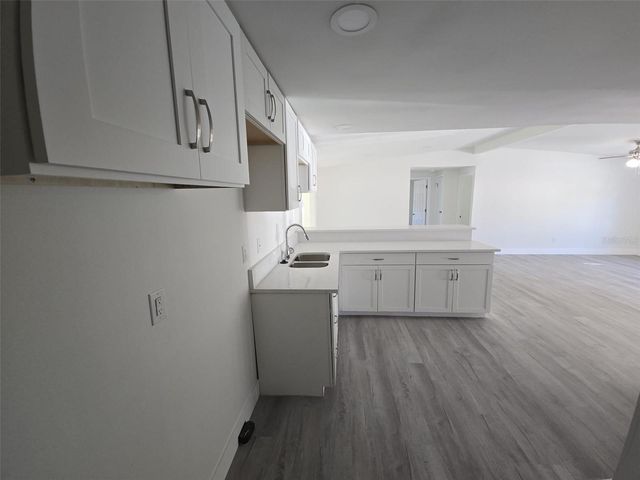 37344 STANFORD AVENUE, Zephyrhills, FL 33541