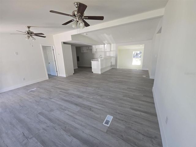 37344 STANFORD AVENUE, Zephyrhills, FL 33541