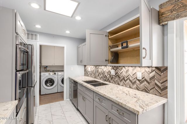 13318 W STONEBROOK Drive, Sun City West, AZ 85375