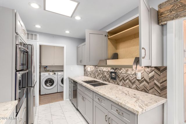 13318 W STONEBROOK Drive, Sun City West, AZ 85375