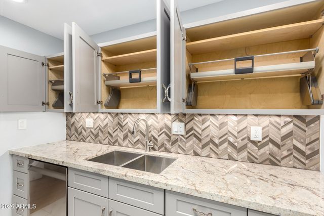13318 W STONEBROOK Drive, Sun City West, AZ 85375