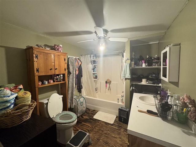 1924 Berry Road, Vinton, LA 70668