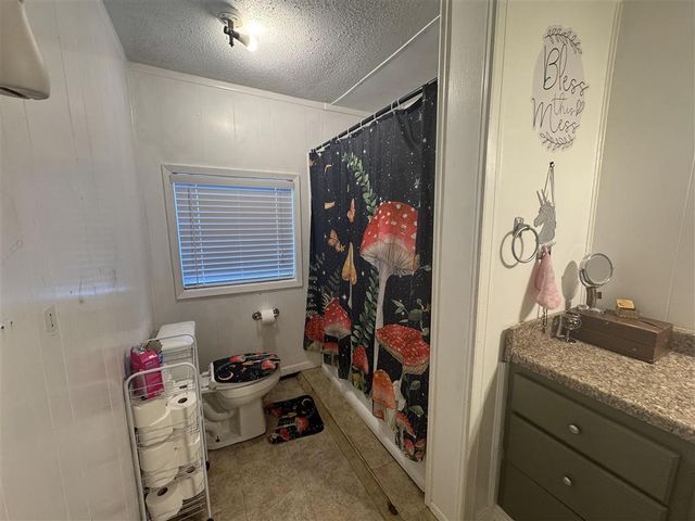 1924 Berry Road, Vinton, LA 70668