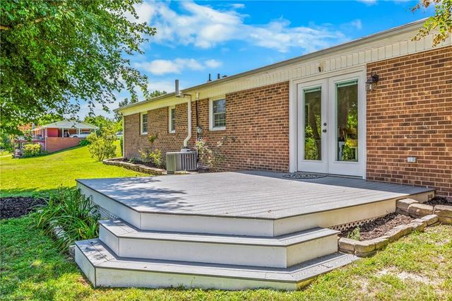 307 E Devon Drive, Mount Airy, NC 27030