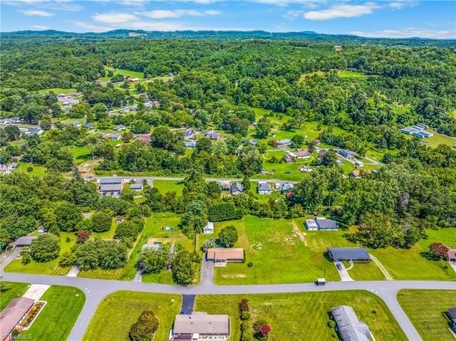 307 E Devon Drive, Mount Airy, NC 27030