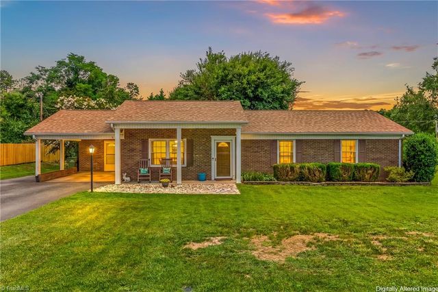 307 E Devon Drive, Mount Airy, NC 27030