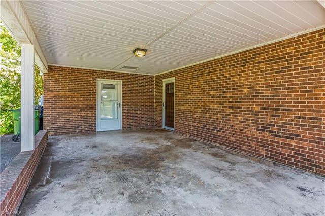 307 E Devon Drive, Mount Airy, NC 27030