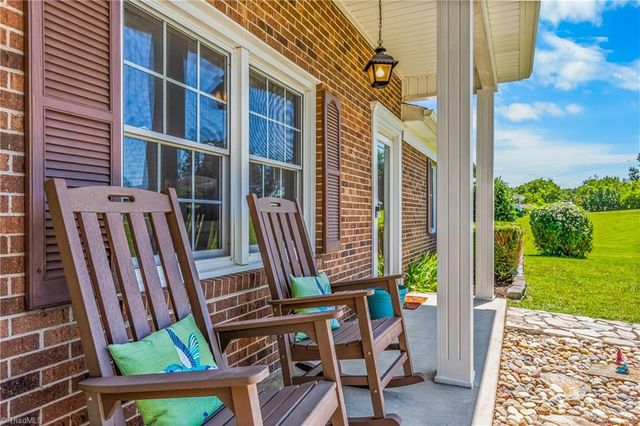 307 E Devon Drive, Mount Airy, NC 27030