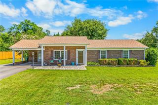 307 E Devon Drive, Mount Airy, NC 27030