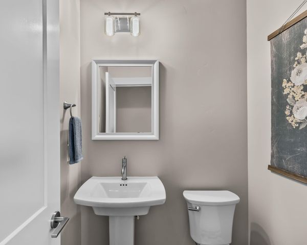 63290 NW Ski Lane, Bend, OR 97703