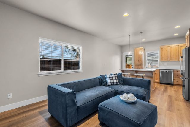 63290 NW Ski Lane, Bend, OR 97703