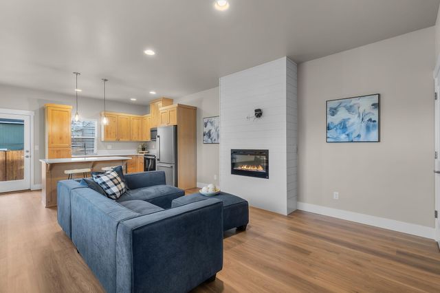 63290 NW Ski Lane, Bend, OR 97703