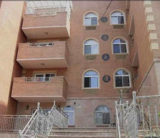 11128 37th Avenue 3D, Corona, NY 11368