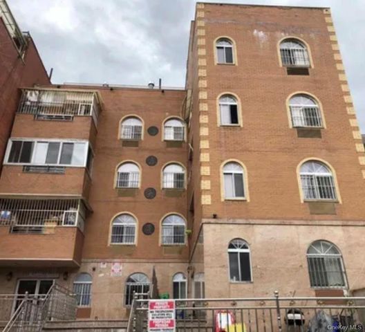 11128 37th Avenue 3D, Corona, NY 11368