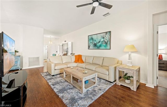 2535 Woodbourne PL, Cape Coral, FL 33991