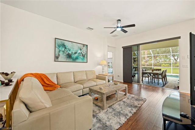 2535 Woodbourne PL, Cape Coral, FL 33991