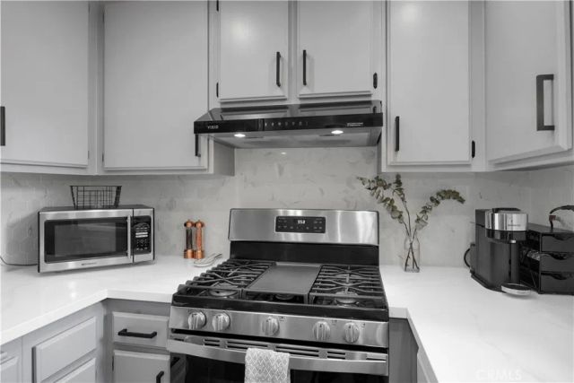 10335 W Briar Oaks A, Stanton, CA 90680