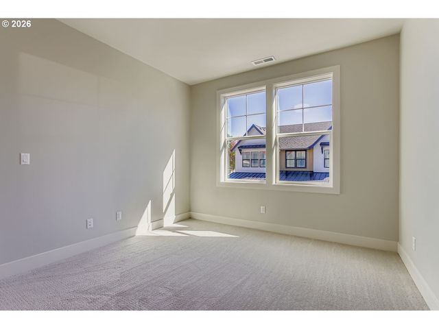 3651 Nw LANA Pl, Portland, OR 97229