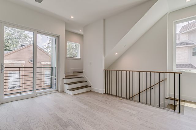 6028 Lewis Street 202, Dallas, TX 75206