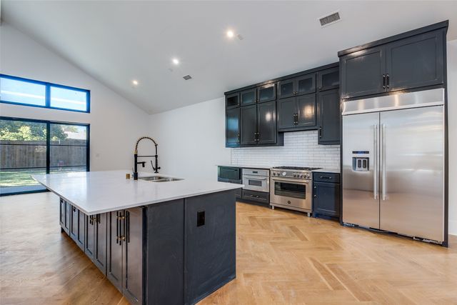 3221 S Glenbrook Drive, Garland, TX 75041