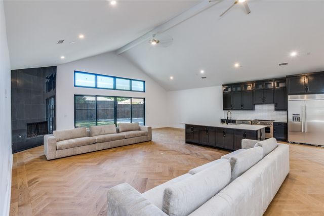 3221 S Glenbrook Drive, Garland, TX 75041