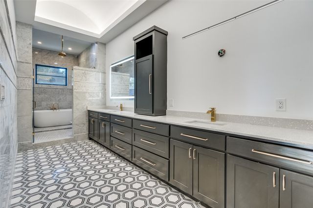 3221 S Glenbrook Drive, Garland, TX 75041