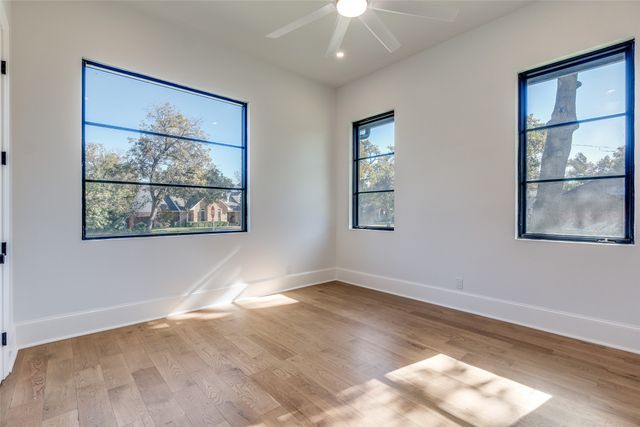 3221 S Glenbrook Drive, Garland, TX 75041
