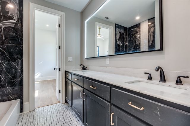 3221 S Glenbrook Drive, Garland, TX 75041