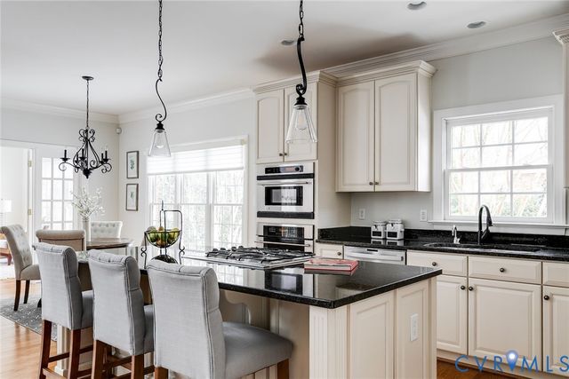 507 Hunt Field Rd, Manakin Sabot, VA 23103