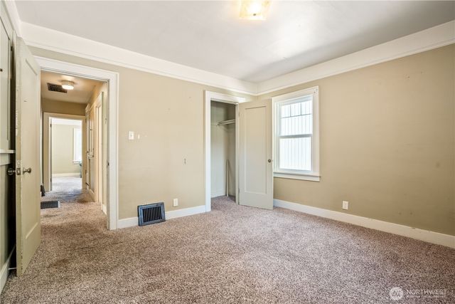 1082 W Smith Road, Bellingham, WA 98226