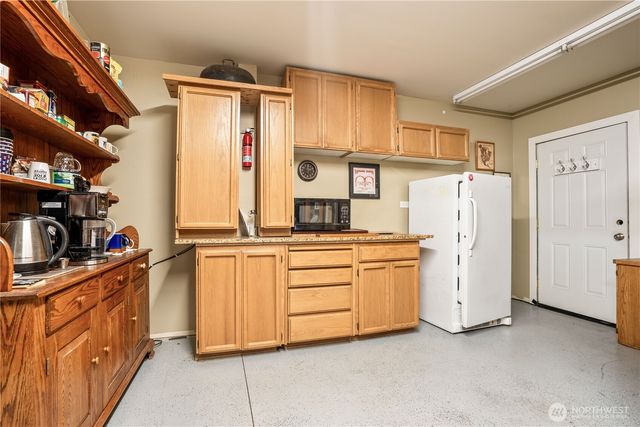 1082 W Smith Road, Bellingham, WA 98226
