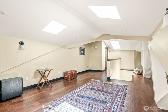 1082 W Smith Road, Bellingham, WA 98226