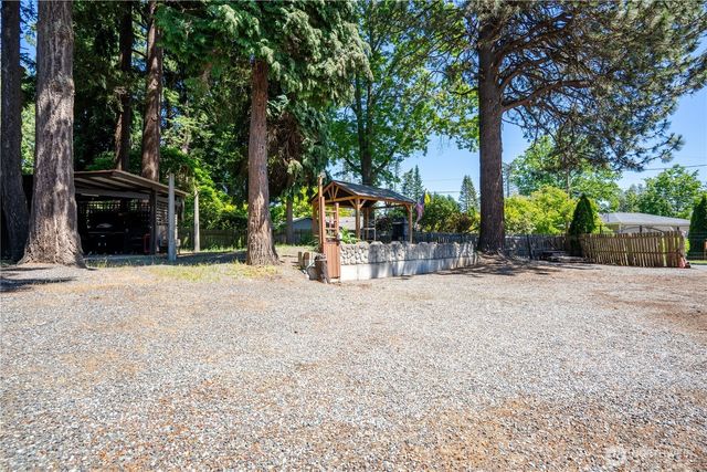 1082 W Smith Road, Bellingham, WA 98226