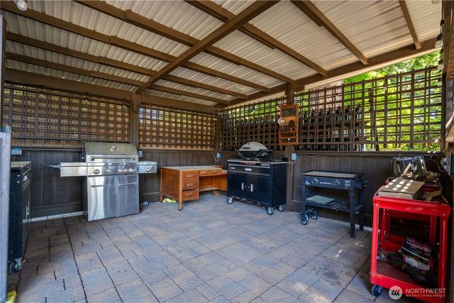 1082 W Smith Road, Bellingham, WA 98226