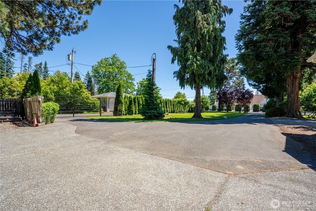 1082 W Smith Road, Bellingham, WA 98226