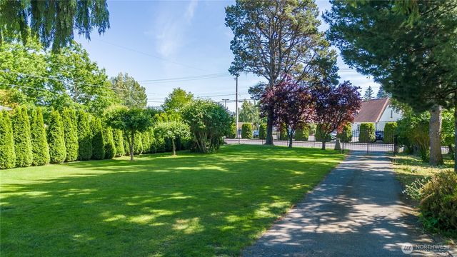 1082 W Smith Road, Bellingham, WA 98226