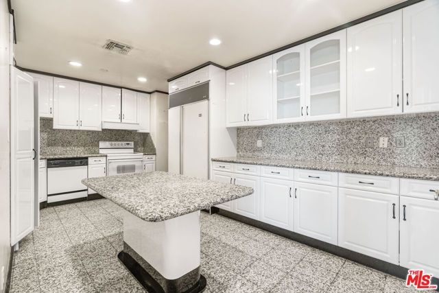 1155 N La Cienega Boulevard PH 4, West Hollywood, CA 90069