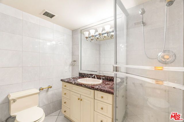 1155 N La Cienega Boulevard PH 4, West Hollywood, CA 90069