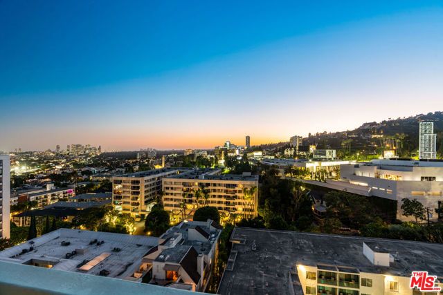 1155 N La Cienega Boulevard PH 4, West Hollywood, CA 90069