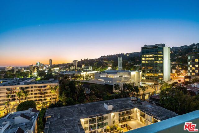 1155 N La Cienega Boulevard PH 4, West Hollywood, CA 90069