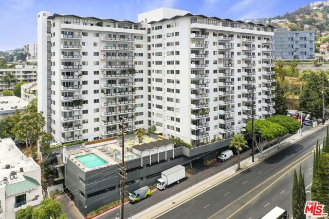 1155 N La Cienega Boulevard PH 4, West Hollywood, CA 90069