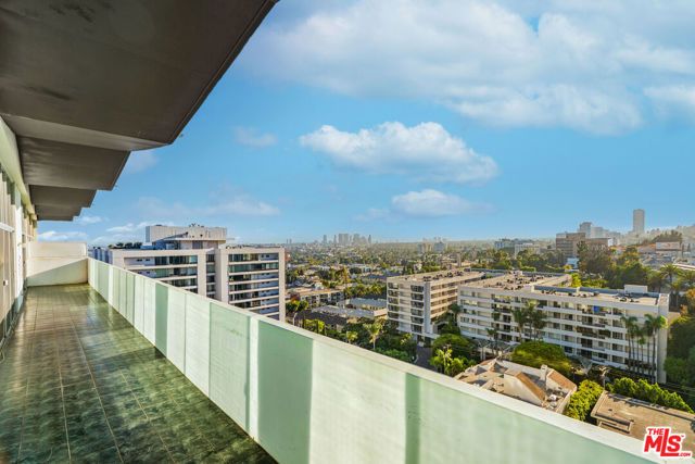 1155 N La Cienega Boulevard PH 4, West Hollywood, CA 90069