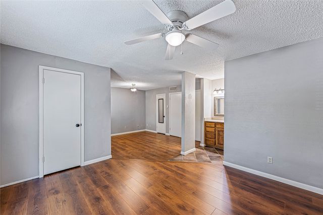 125 Sunnydale Court, Lewisville, TX 75067