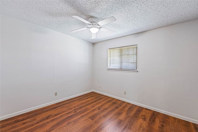 125 Sunnydale Court, Lewisville, TX 75067