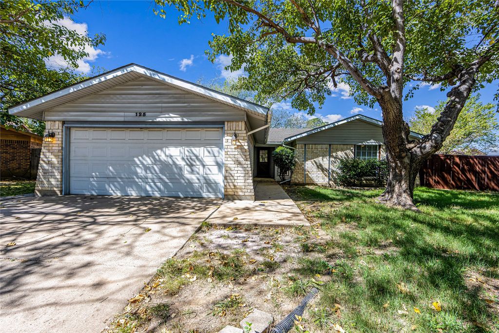 125 Sunnydale Court, Lewisville, TX 75067